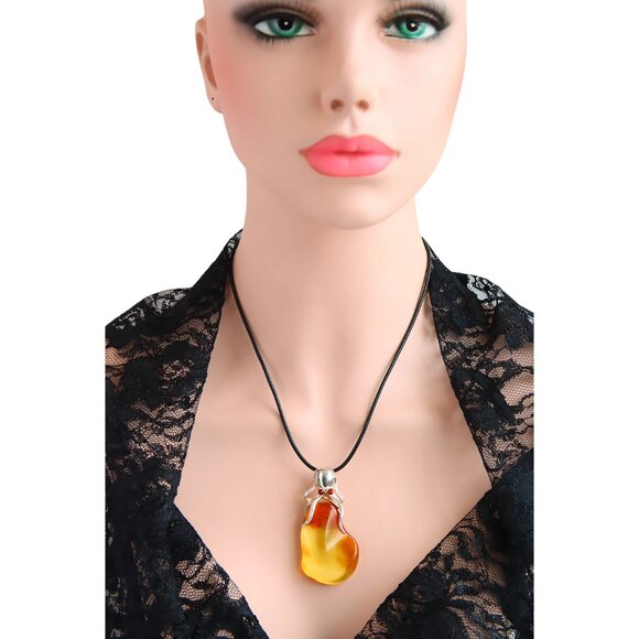 Baltic Amber Octopus Pendant Necklace in s925 - Picture 4 of 5